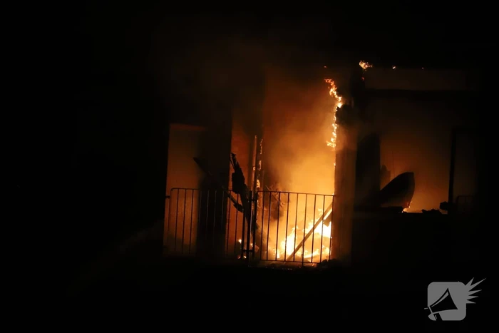 Uitslaande brand in leegstaande flat
