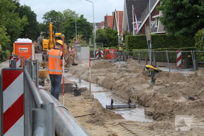 Waterleiding stuk getrokken bij graafwerkzaamheden