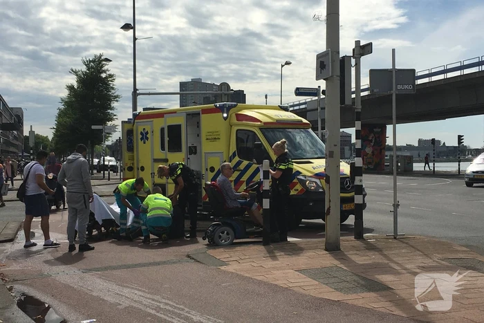 Scooterrijder raakt gewond bij val op fietspad