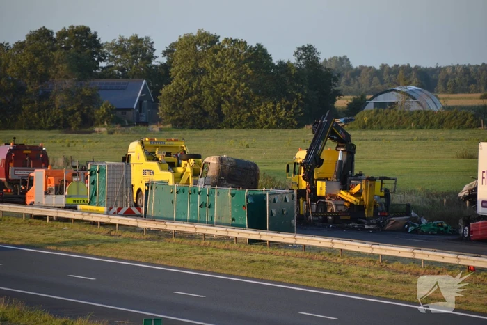 Persoon overleden bij zeer ernstig verkeersongeval