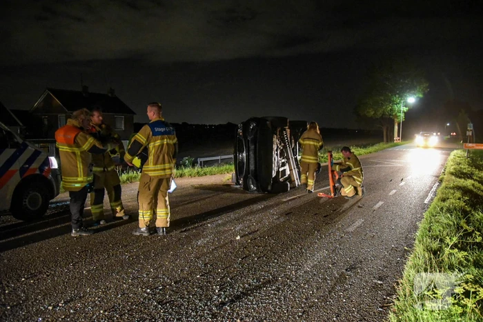 Ravage na botsing op geparkeerde personenauto's