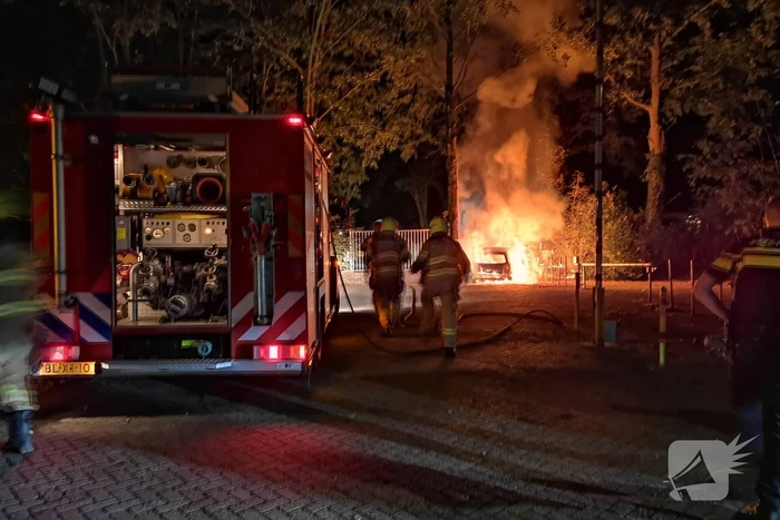 Gestolen auto volledig uitgebrand