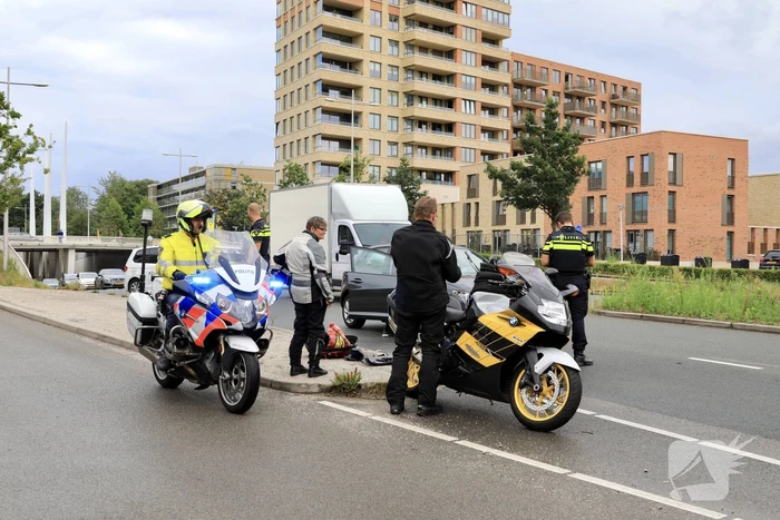 Motorrijders betrokken bij kop-staartbosting