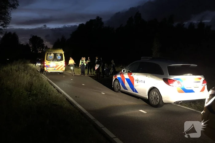 Man valt met brommer en raakt gewond