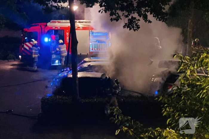 Auto verwoest door brand