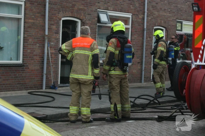Pan-tosti vliegt in brand tijdens bereiden
