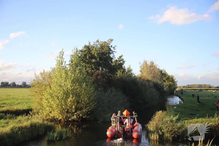 Zoekactie naar boeven in maisveld en water