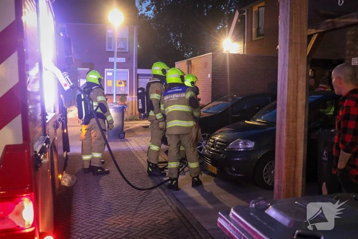 Veel rook bij brand in woning