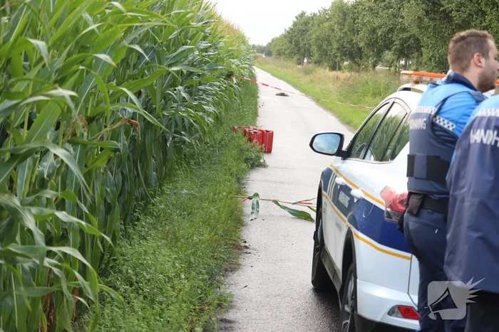 Vaten met mogelijk drugsafval aangetroffen