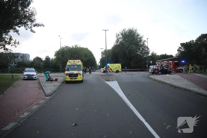 Twee zwaargewonden bij ernstig verkeersongeval