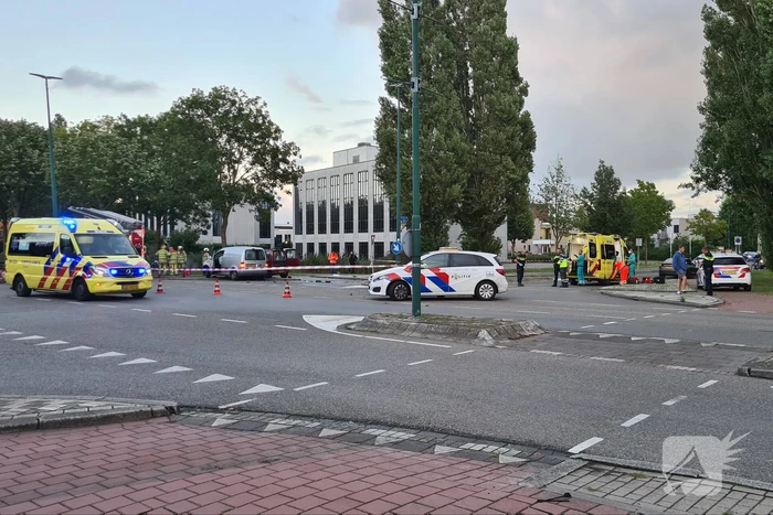 Twee zwaargewonden bij ernstig verkeersongeval