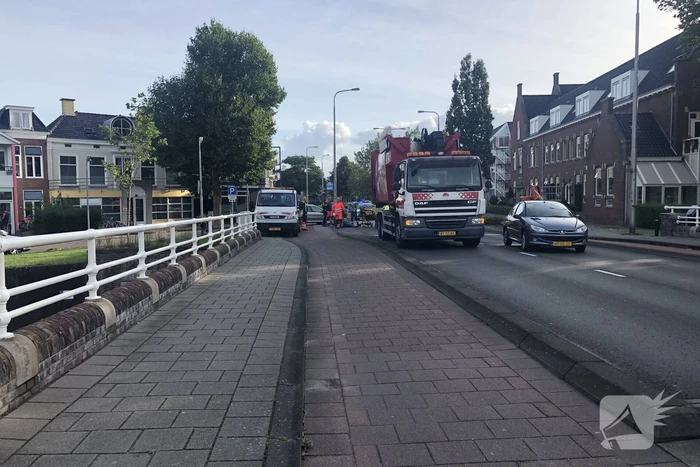 Fietser gewond bij aanrijding met vrachtwagen