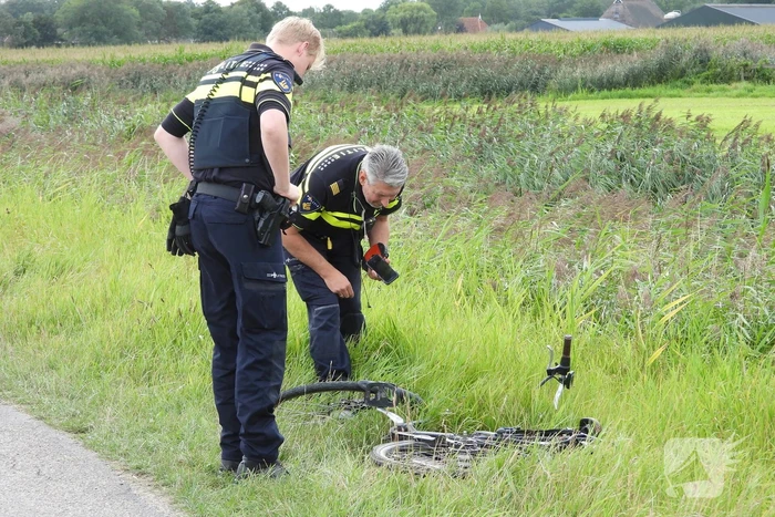 E-biker komt in botsing met grootpakpers