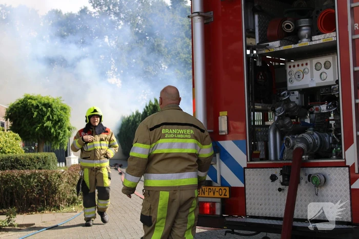 Vrachtwagen volledig verwoest door brand