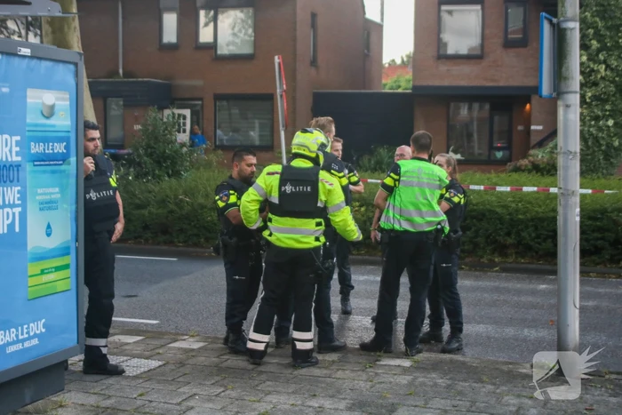 Mogelijk geschoten bij bushalte in Waterland