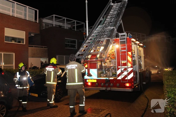Tuinhuis brandt volledig uit