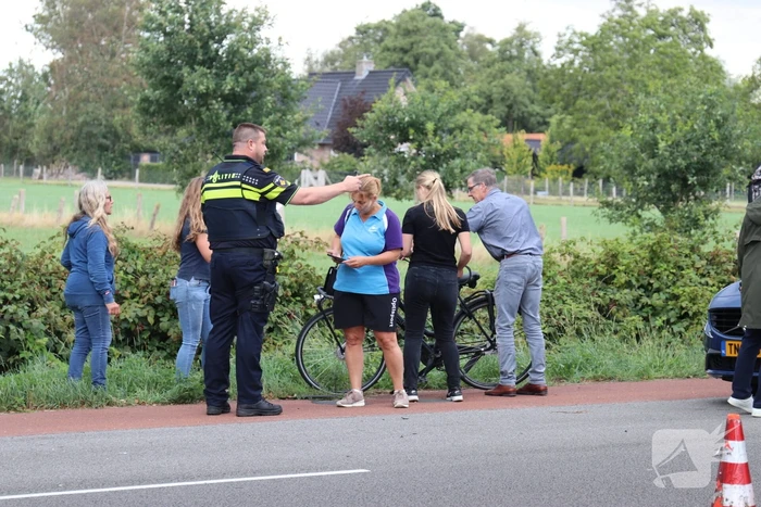 Jongeman geschept door auto
