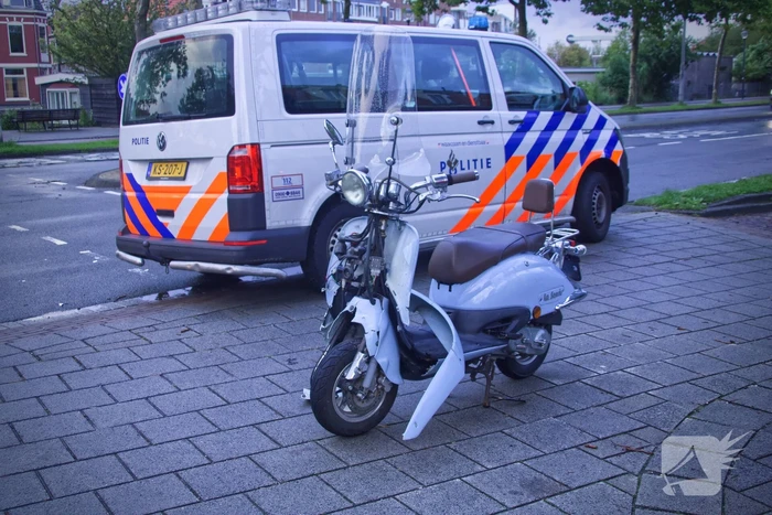 Scooterrijder gewond bij verkeersongeval met auto