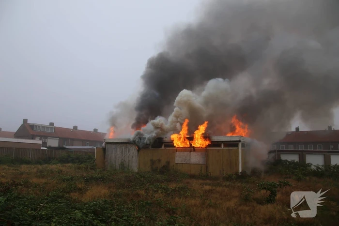 Uitslaande brand verwoest leegstaand pand