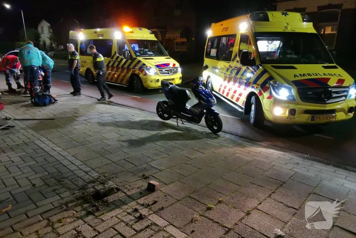 Twee gewonden na val met brommer