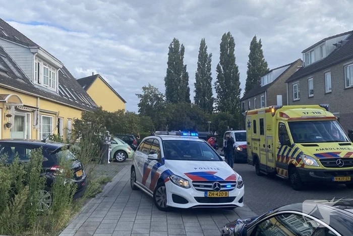 Persoon zwaargewond bij opensnijden kokosnoot