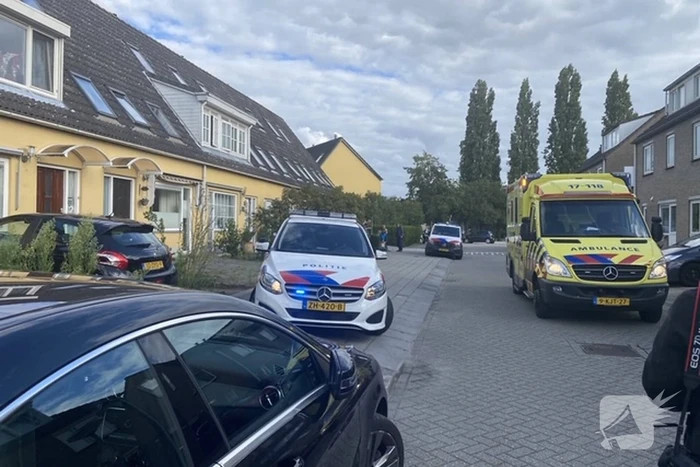 Persoon zwaargewond bij opensnijden kokosnoot