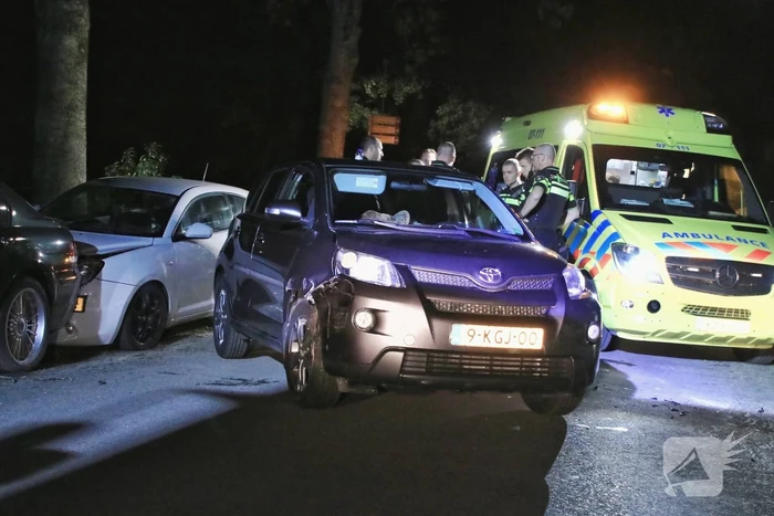 Gewonde bij aanrijding tussen meerdere voertuigen