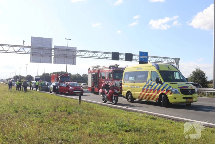 Meerdere gewonden bij ongeval op snelweg met meerdere voertuigen