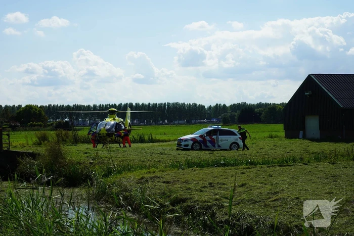Traumahelikopter landt voor incident bij boerderij