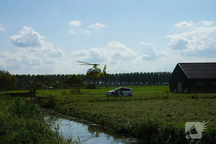 Traumahelikopter landt voor incident bij boerderij
