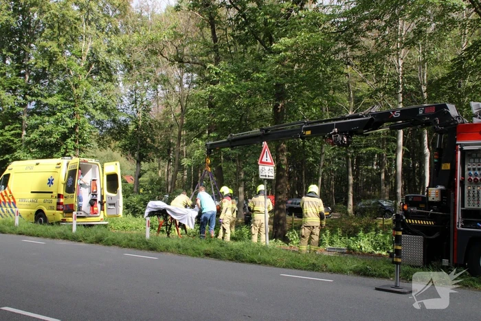 Persoon in greppel gevallen