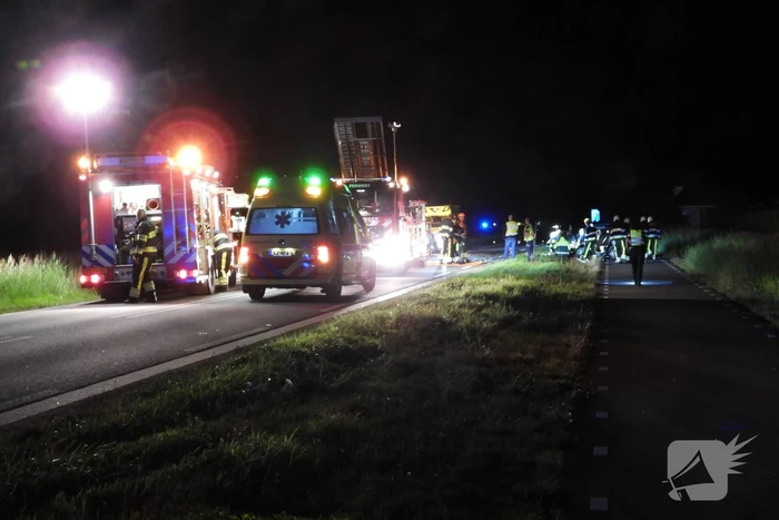 Twee personen bekneld bij zwaar ongeval