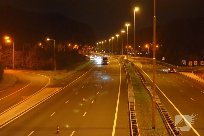 EOD onderzoekt auto met mogelijk explosieven