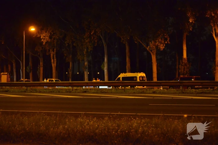 EOD onderzoekt auto met mogelijk explosieven