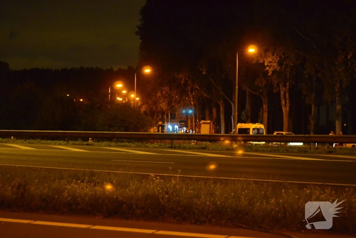 EOD onderzoekt auto met mogelijk explosieven