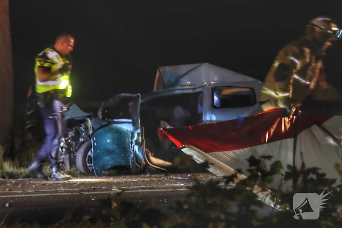 Automobilist overleden na ernstig verkeersongeval