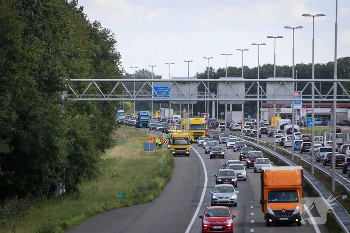 Enorme file na kop-staart aanrijding