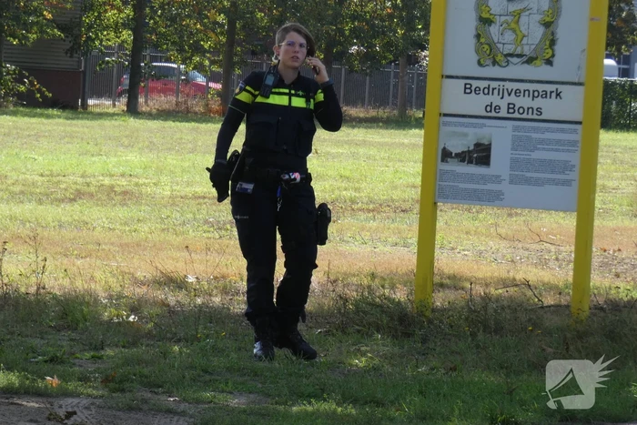 Steekpartij bij asielzoekerscentrum, verdachte slaat op de vlucht