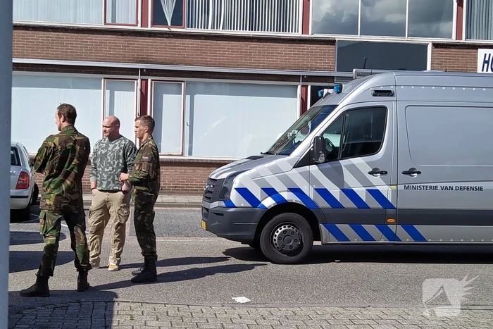Persoon overleden bij explosie in bedrijfspand, politie doet groot onderzoek