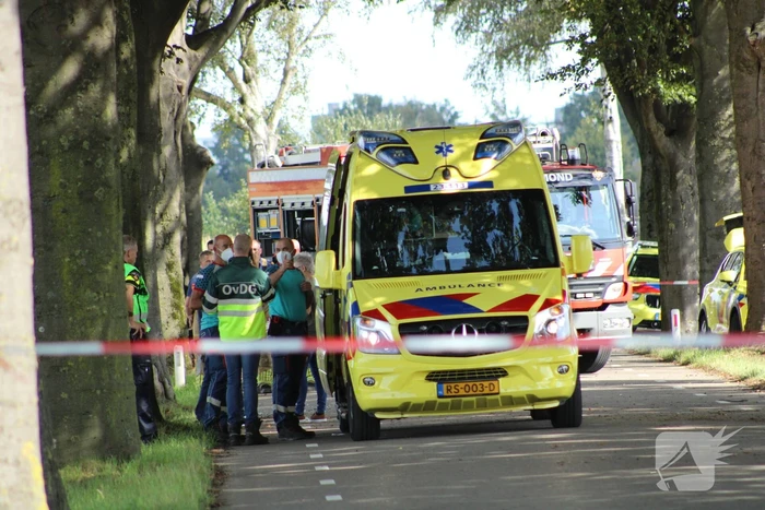 Twee vrouwen en drie kinderen gewond bij verkeersongeval