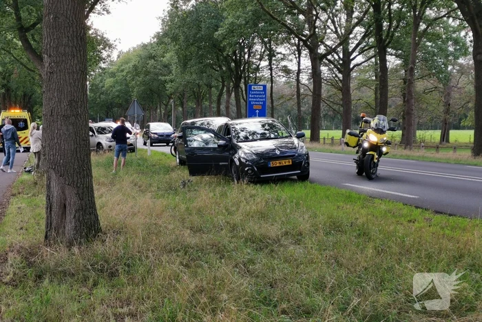 Vier voertuigen betrokken bij kop-staart botsing