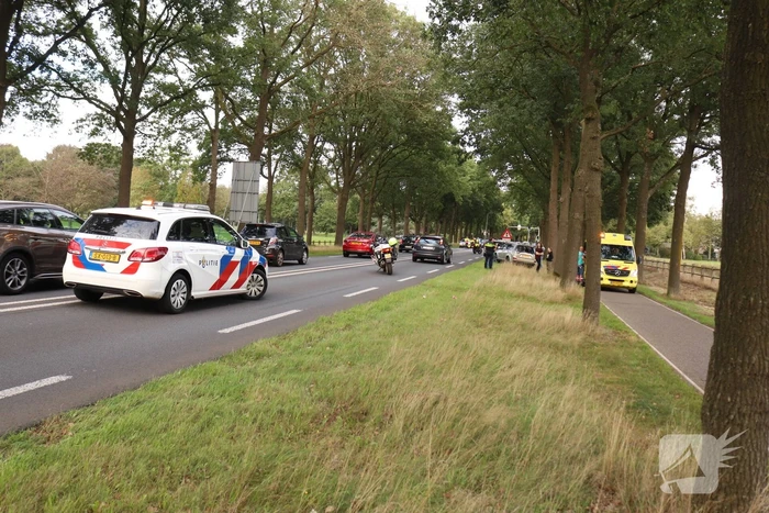 Vier voertuigen betrokken bij kop-staart botsing