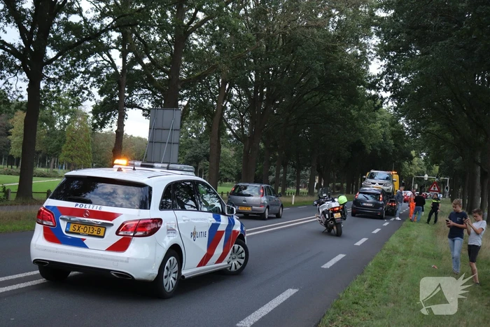 Vier voertuigen betrokken bij kop-staart botsing
