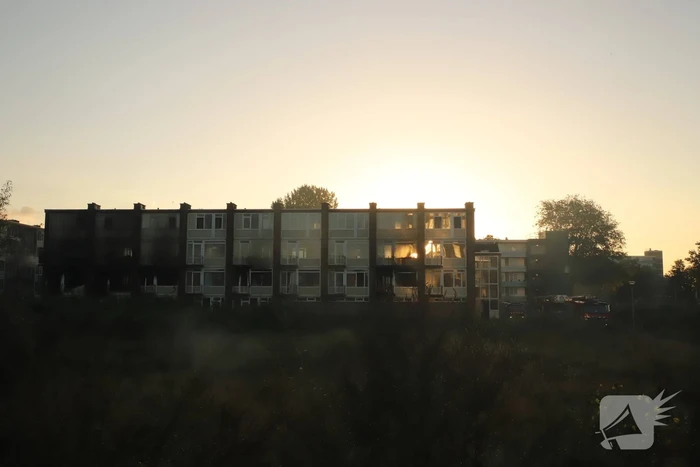 Leegstaand flatgebouw in brand gestoken