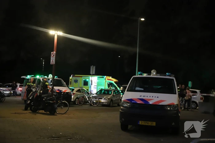 Man zwaargewond bij steekpartij in flatwoning