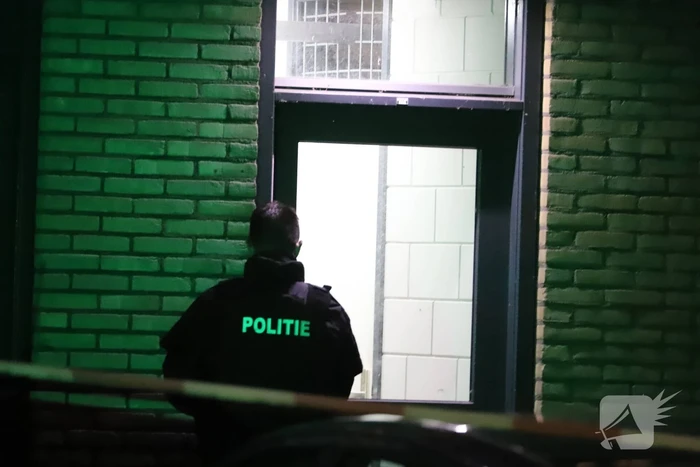 Man zwaargewond bij steekpartij in flatwoning