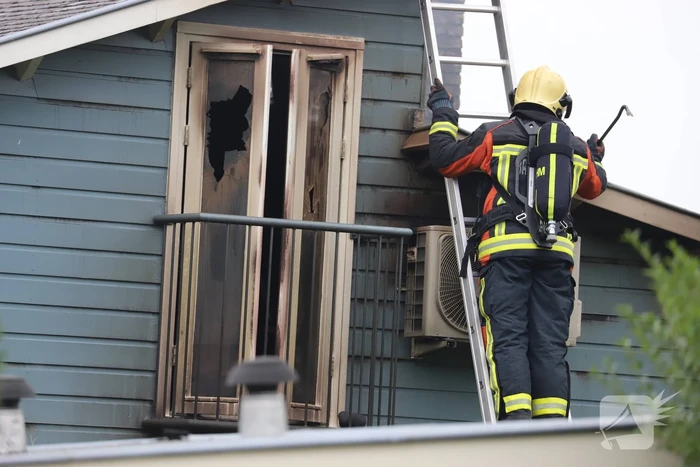 Veel rook bij brand in vrijstaande woning
