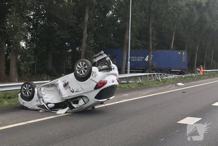 Ernstig ongeval op A16 met vrachtwagen