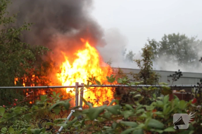 Uitslaande brand in voormalige zadelfabriek