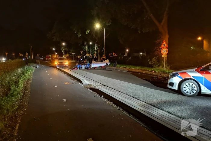 Fietsster gewond na aanrijding met auto
